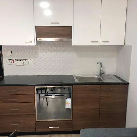 Studio Apartment *